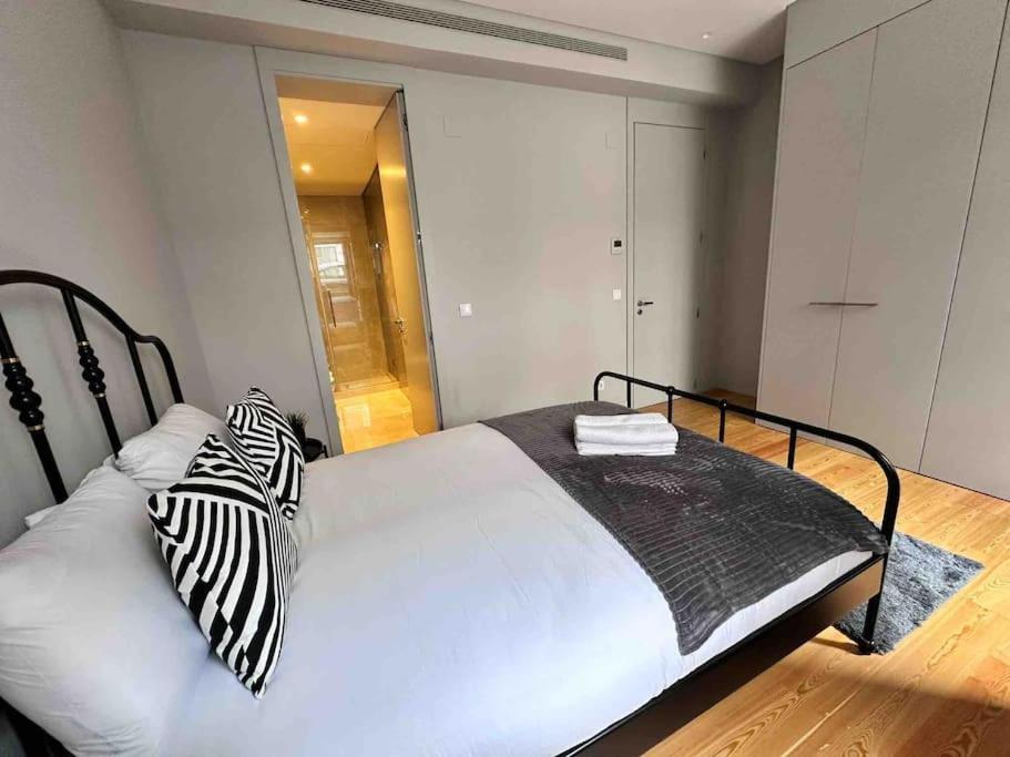 Lisbon Marques De Pombal Top Flat Great Locations City Center B Экстерьер фото
